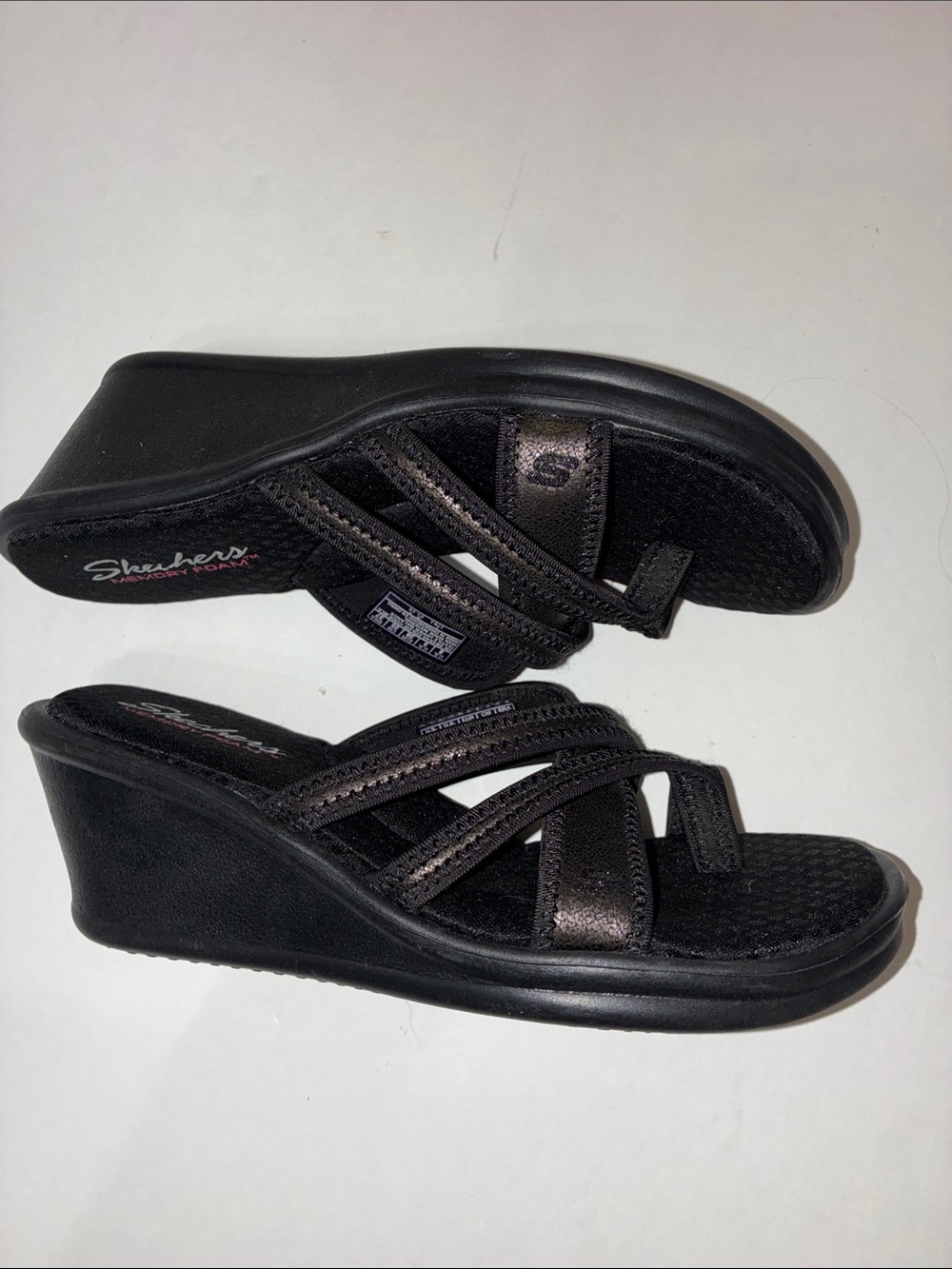 Skechers 8 Women's Slide Sandal Black Crisscross Straps & separated large toes - Picture 14 of 15